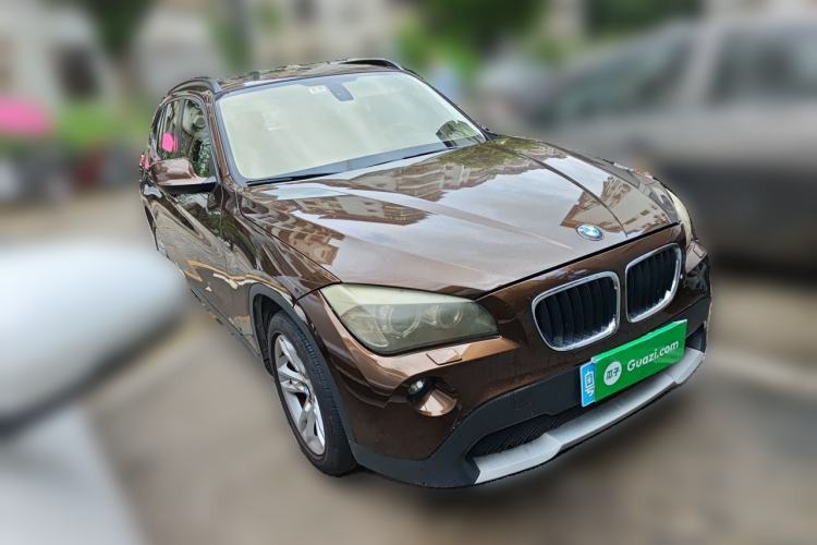 Used BMW X1 2012 sDrive20i Leading Model Front Right 45 Deg