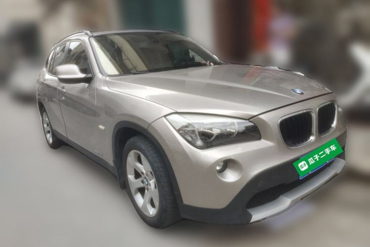 Used BMW X1 2012 sDrive18i Fashion Model Front Right 45 Deg