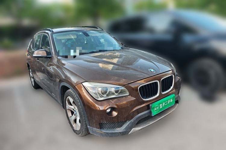 Used BMW X1 2012 sDrive18i Luxury Edition Front Right 45 Deg