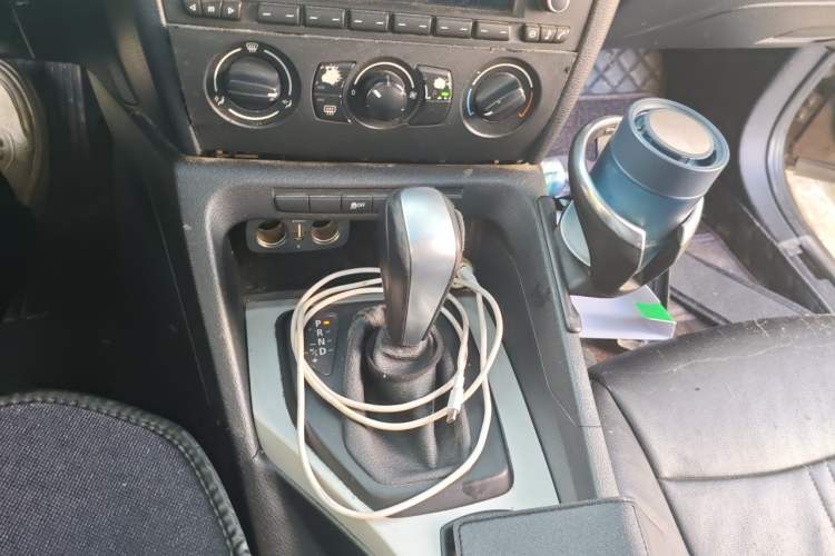 Used BMW X1 2012 sDrive18i Fashion Model Gear Lever