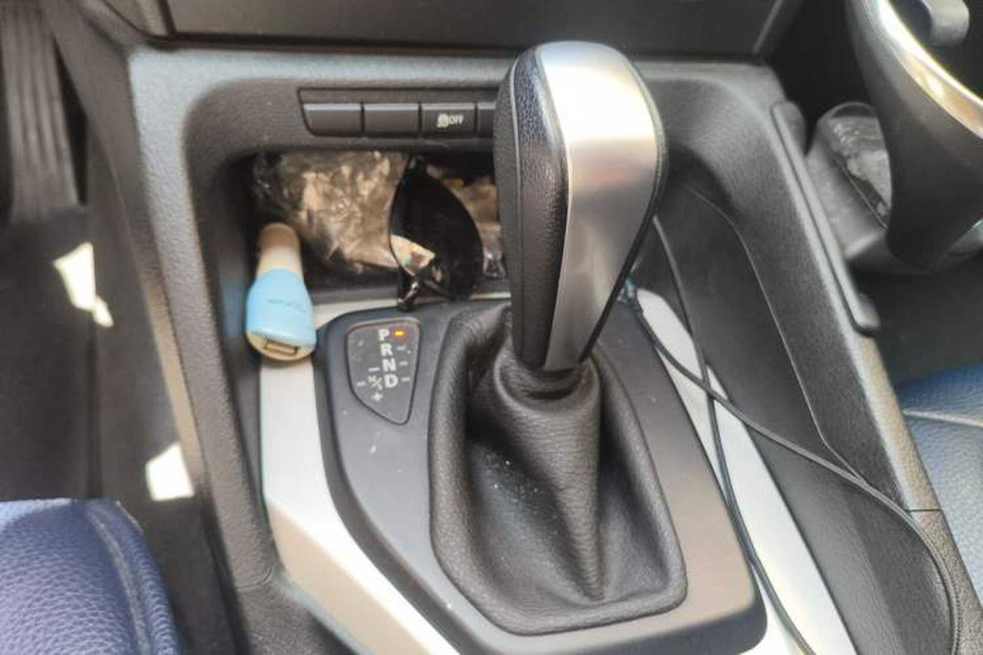 Used BMW X1 2012 sDrive18i Fashion Model Gear Lever