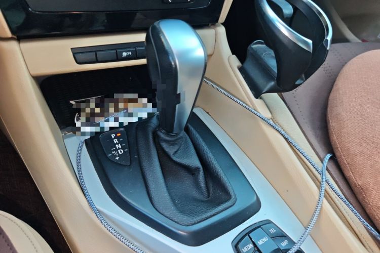 Used BMW X1 2012 sDrive18i Luxury Edition Gear Lever