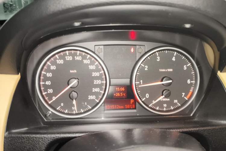 Used BMW X1 2012 sDrive18i Luxury Edition Instrument Cluster