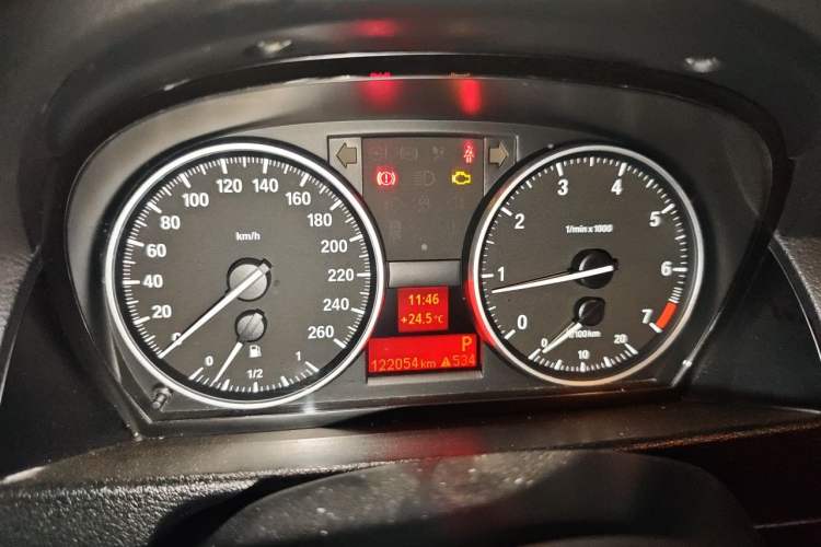 Used BMW X1 2012 sDrive18i Fashion Model Instrument Cluster