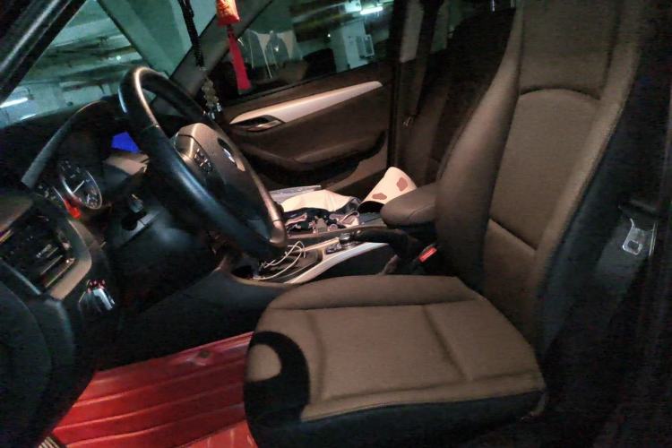 Used BMW X1 2012 sDrive18i Luxury Edition Left Front Seat