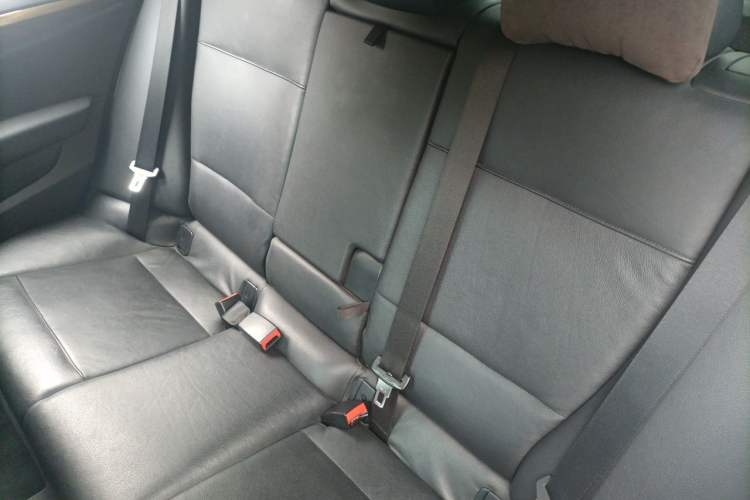 Used BMW X1 2012 xDrive28i Left Rear Seat