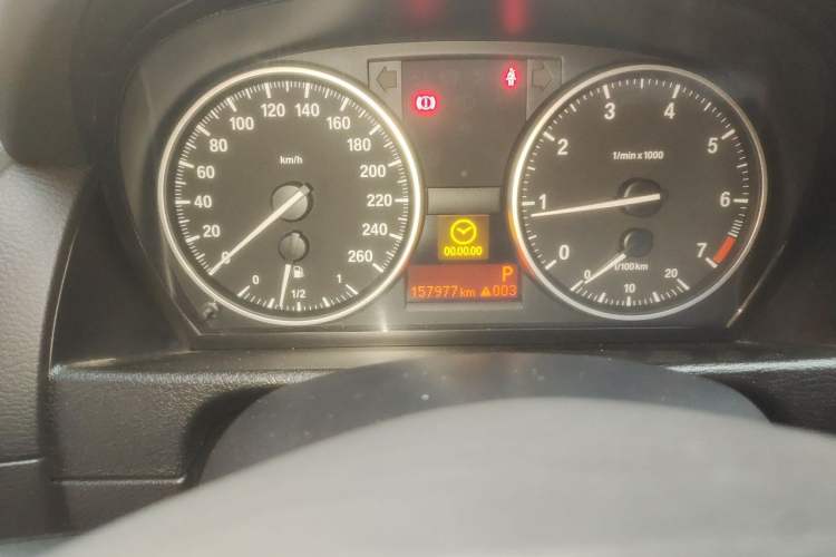 Used BMW X1 2012 sDrive18i Fashion Model Odometer Close Up