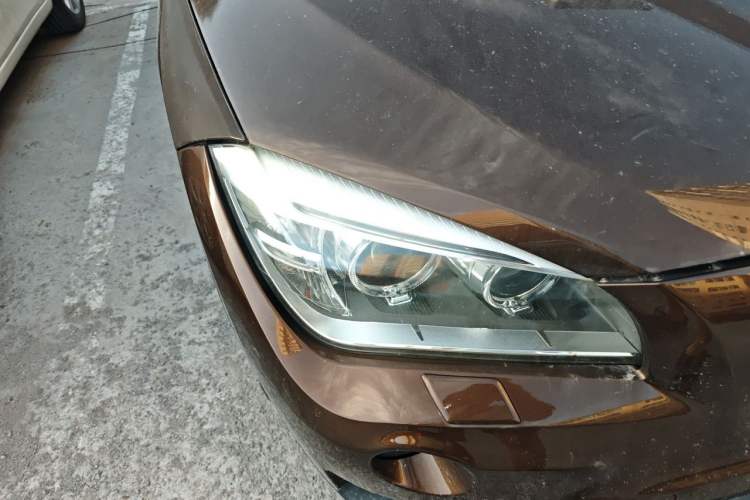 Used BMW X1 2012 sDrive18i Luxury Edition Right Front Headlight