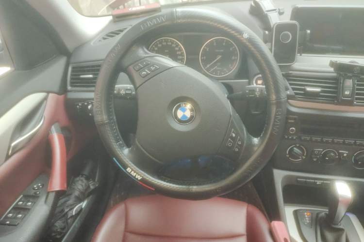 Used BMW X1 2012 sDrive18i Fashion Model Steering Wheel