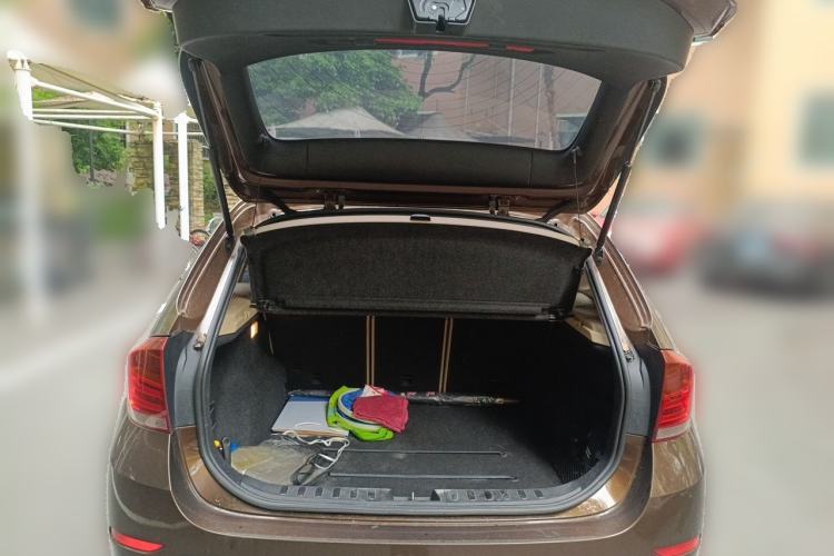 Used BMW X1 2012 sDrive18i Luxury Edition Trunk