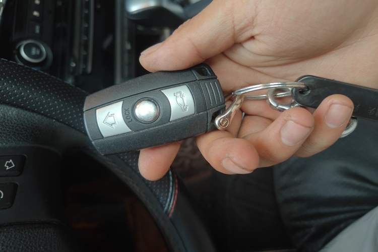 Used BMW X1 2012 sDrive18i Luxury Edition Vehicle Key