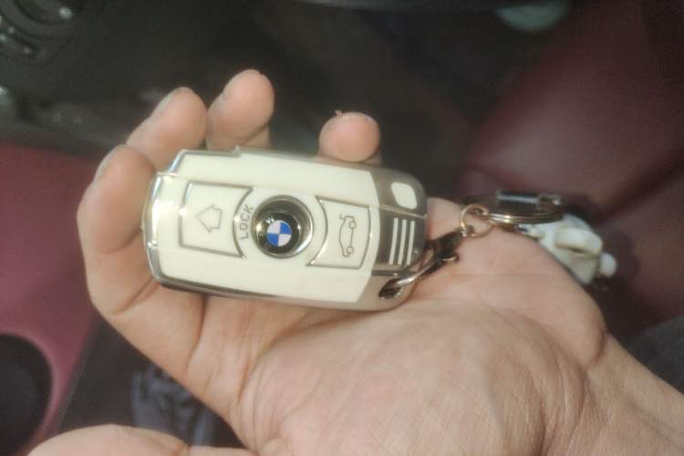 Used BMW X1 2012 sDrive18i Fashion Model Vehicle Key