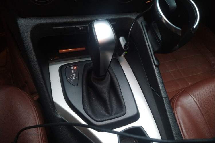 Used BMW X1 2012 sDrive18i Fashion Model Gear Lever