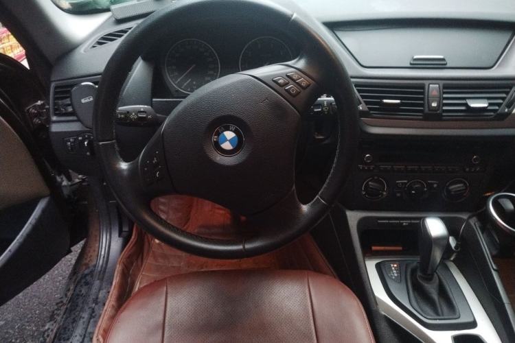 Used BMW X1 2012 sDrive18i Fashion Model Steering Wheel