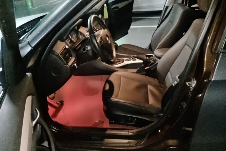 Used BMW X1 2012 sDrive18i Luxury Edition Driver Seat