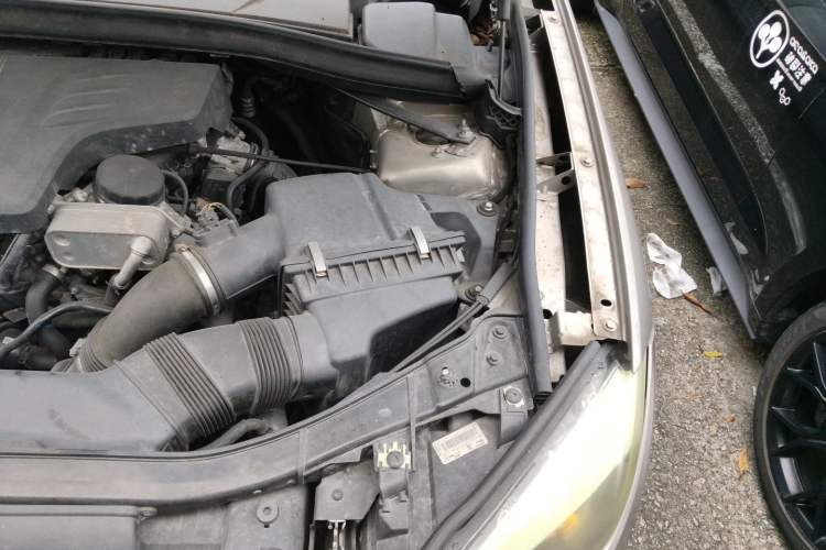Used BMW X1 2012 sDrive20i Leading Model Engine Bay Left