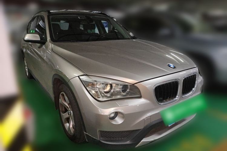 Used BMW X1 2012 sDrive18i Luxury Edition Front Right 45 Deg