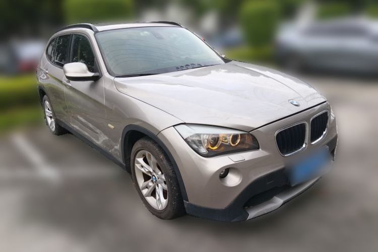 Used BMW X1 2012 sDrive20i Leading Model Front Right 45 Deg