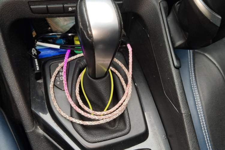 Used BMW X1 2012 sDrive18i Luxury Edition Gear Lever