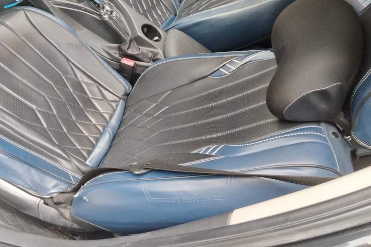 Used BMW X1 2012 sDrive18i Luxury Edition Left Front Seat