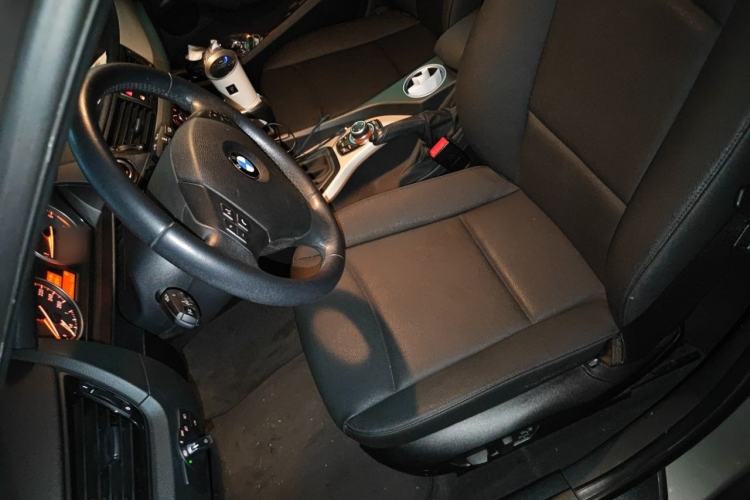 Used BMW X1 2012 sDrive18i Luxury Edition Left Front Seat