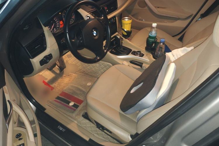Used BMW X1 2012 sDrive18i Luxury Edition Left Front Seat