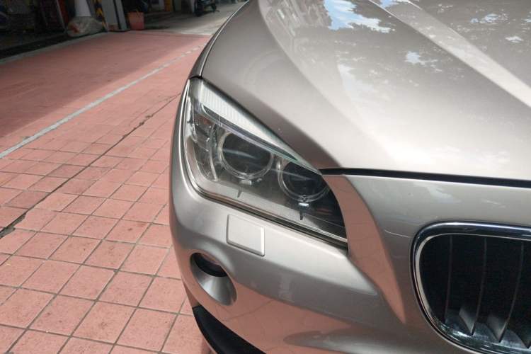 Used BMW X1 2012 sDrive18i Luxury Edition Right Front Headlight