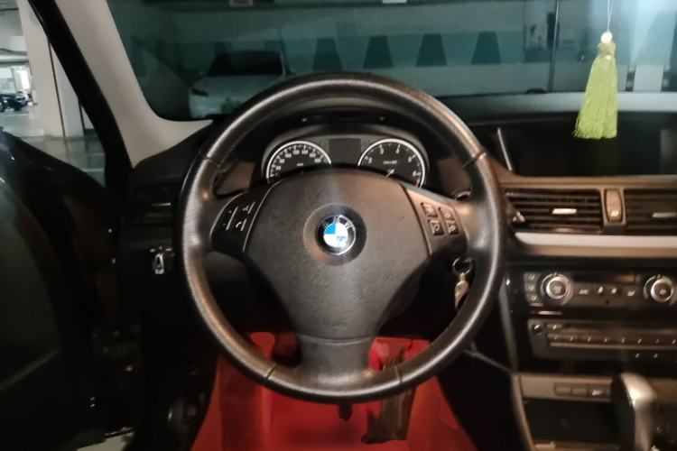 Used BMW X1 2012 sDrive18i Luxury Edition Steering Wheel