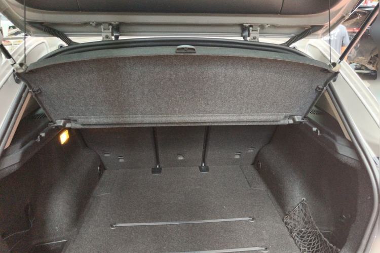 Used BMW X1 2012 sDrive18i Luxury Edition Trunk