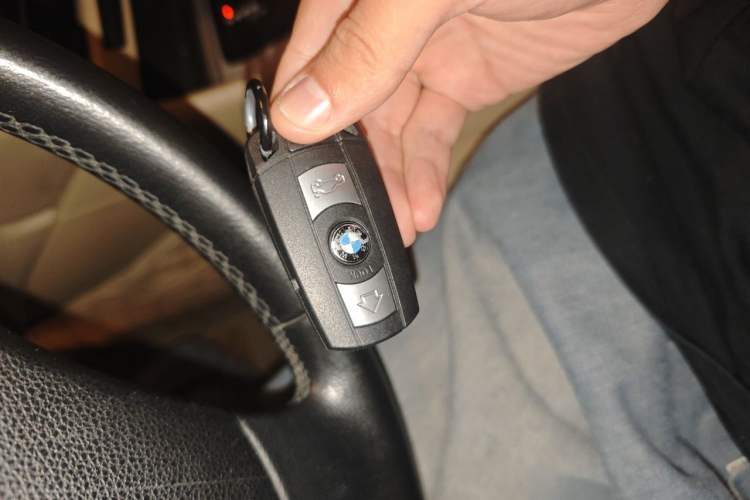 Used BMW X1 2012 sDrive18i Luxury Edition Vehicle Key