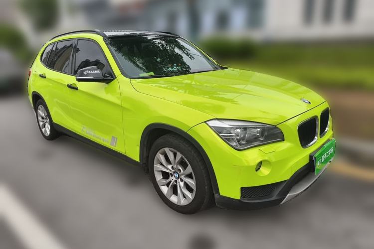 Used BMW X1 2012 sDrive18i Luxury Edition Front Right 45 Deg