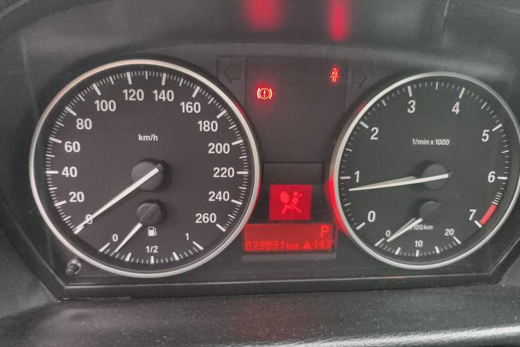Used BMW X1 2012 sDrive18i Luxury Edition Instrument Cluster