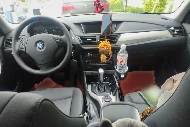Used BMW X1 2012 sDrive18i Luxury Edition Center Console