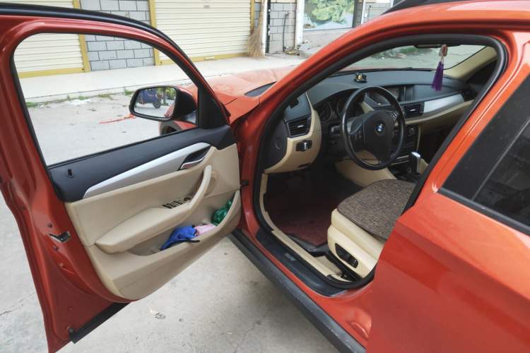 Used BMW X1 2012 sDrive18i Luxury Edition Driver Seat