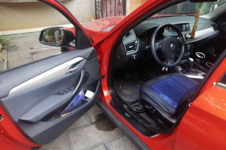 Used BMW X1 2012 sDrive18i Luxury Edition Driver Seat
