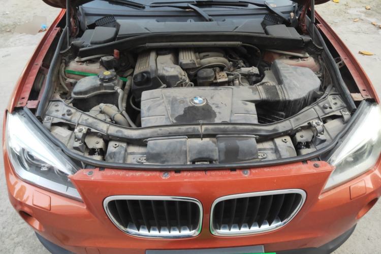 Used BMW X1 2012 sDrive18i Luxury Edition Engine Bay