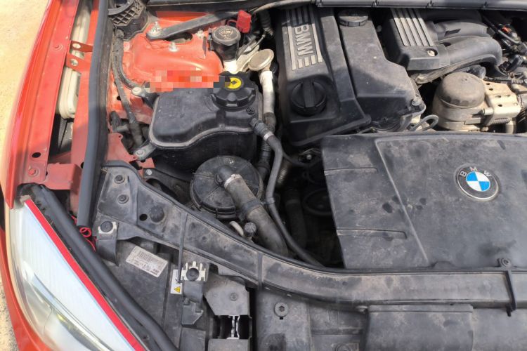 Used BMW X1 2012 sDrive18i Luxury Edition Engine Bay Right