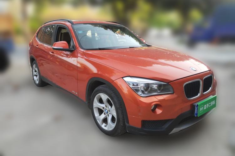 Used BMW X1 2012 sDrive18i Luxury Edition Front Right 45 Deg