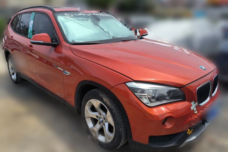 Used BMW X1 2012 sDrive18i Luxury Edition Front Right 45 Deg
