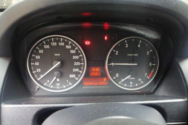 Used BMW X1 2012 sDrive18i Luxury Edition Instrument Cluster