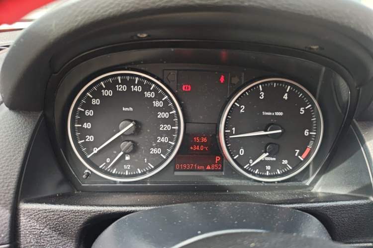 Used BMW X1 2012 sDrive18i Luxury Edition Instrument Cluster