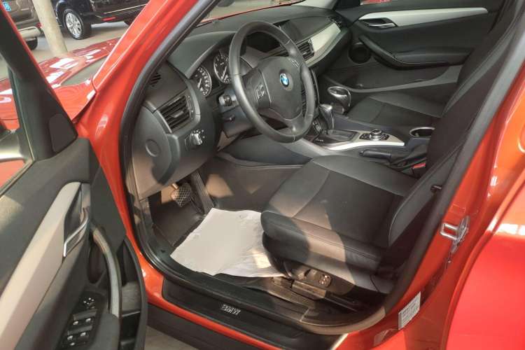 Used BMW X1 2012 sDrive18i Luxury Edition Interior 2