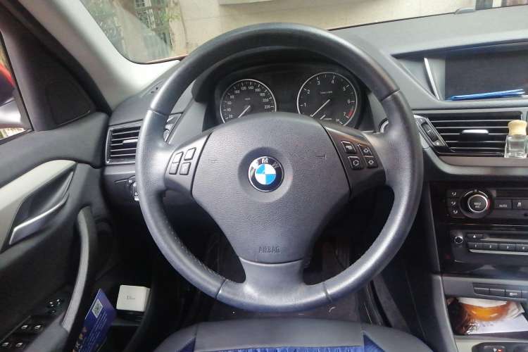 Used BMW X1 2012 sDrive18i Luxury Edition Steering Wheel