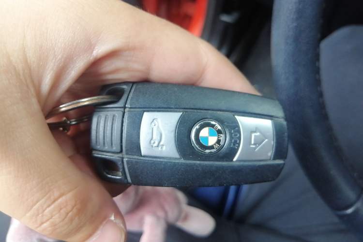 Used BMW X1 2012 sDrive18i Luxury Edition Vehicle Key