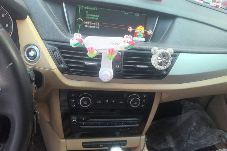 Used BMW X1 2012 sDrive18i Luxury Model Audio And AC Panel