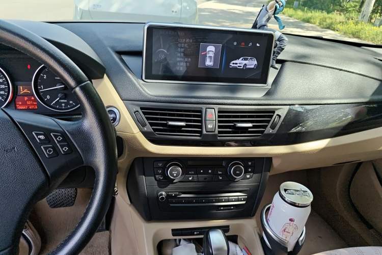 Used BMW X1 2012 sDrive18i Luxury Edition Audio And AC Panel
