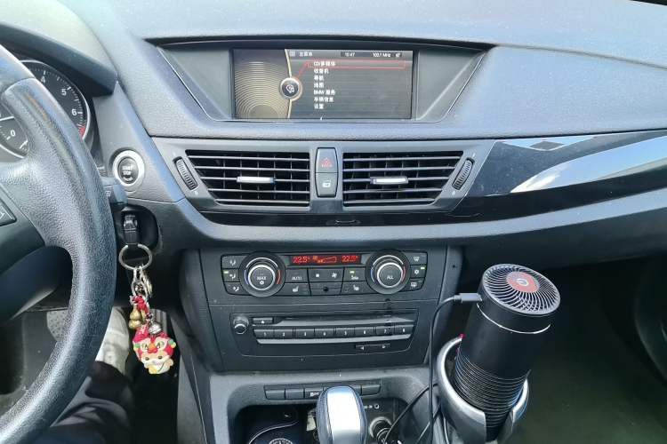 Used BMW X1 2012 sDrive18i Luxury Model Audio And AC Panel