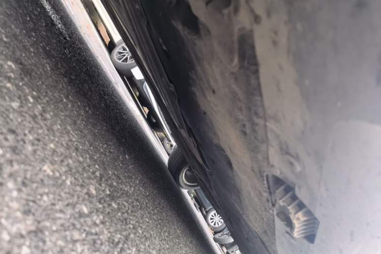 Used BMW X1  Chassis Front Left