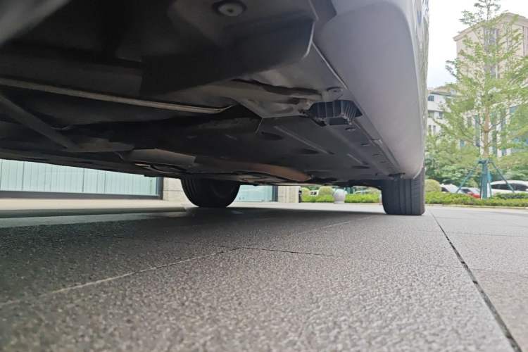 Used BMW X1 2012 xDrive20i Luxury Model Chassis Rear Right