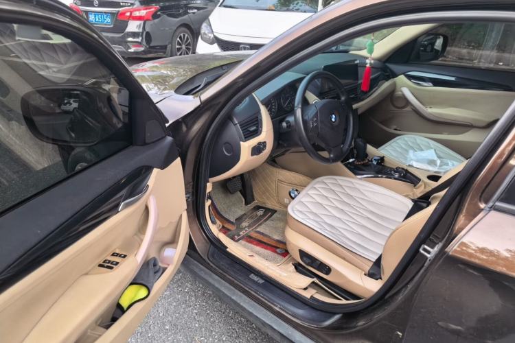Used BMW X1  Driver Seat